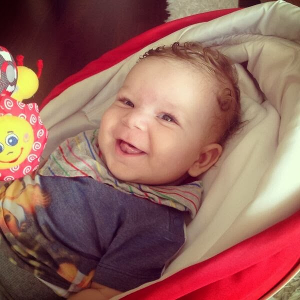 Anneeee Ben Anne Oldum! Efe Oldu Kolik, Ben Ondan Daha Kolik!