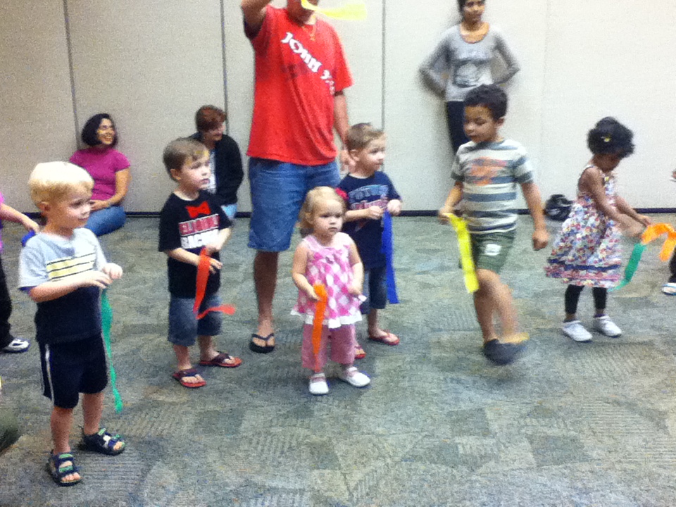 this song and dance is an extremely fun way to teach color recognition and following directions even the older siblings and parents enjoy doing this dance - All The Colors Of The Rainbow Song this song and dance is an extremely fun way to teach color recognition and following directions even the older siblings and parents enjoy doing this dance - All The Colors Of The Rainbow Song