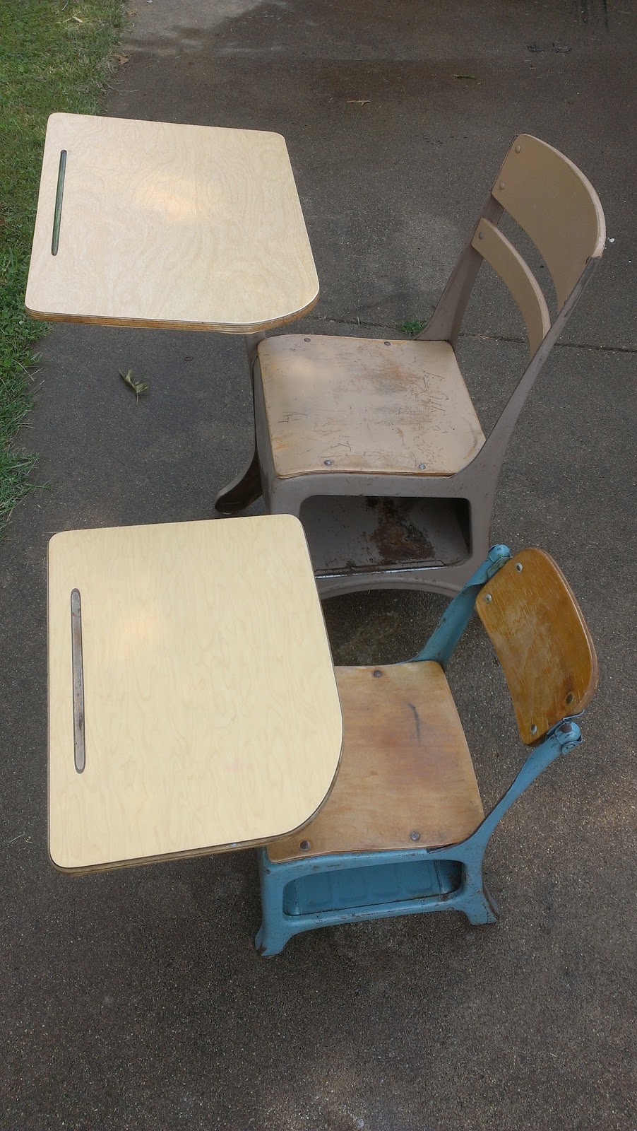 My Old Kentucky HomeSchool Refurbished Old School Desks