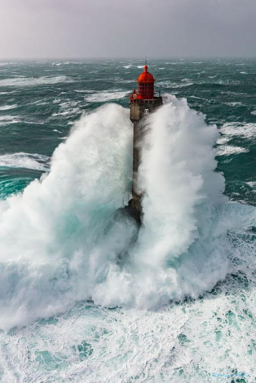 Faro de la Jument