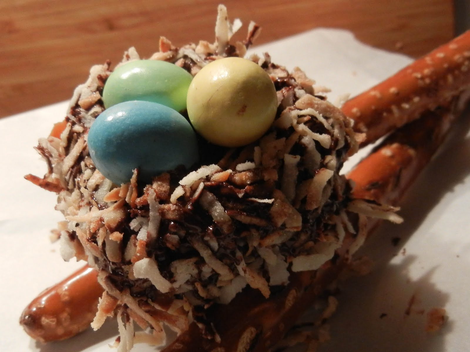 The Dainty Domestress Bird Nest Cakes