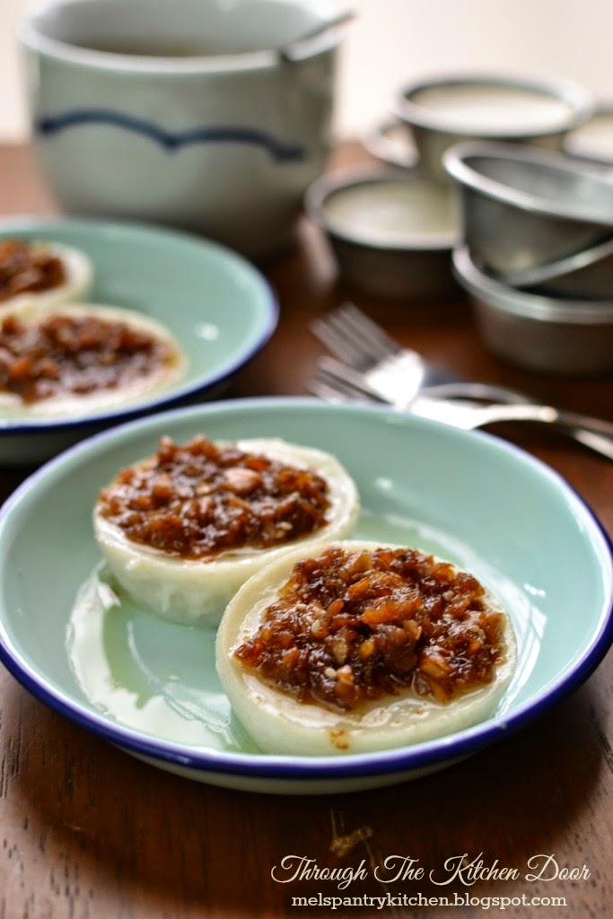 Through The Kitchen Door Chwee Kueh 水粿