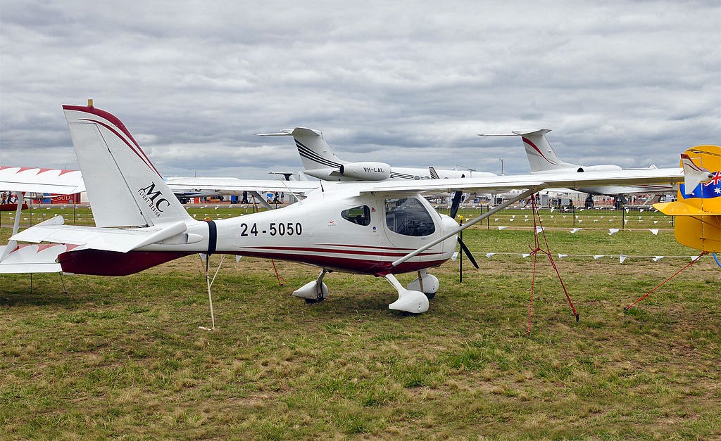 Central Queensland Plane Spotting A Few Other Lighties At Longreach Airport Incl Maf Flight Design Mc Lsa Vh Mbu