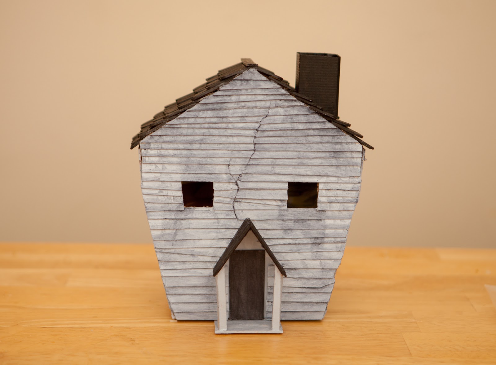 Build a haunted house model Build a haunted house model