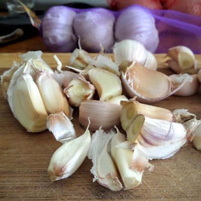How to Roast Garlic:  A simple tutorial on how to roast garlic.