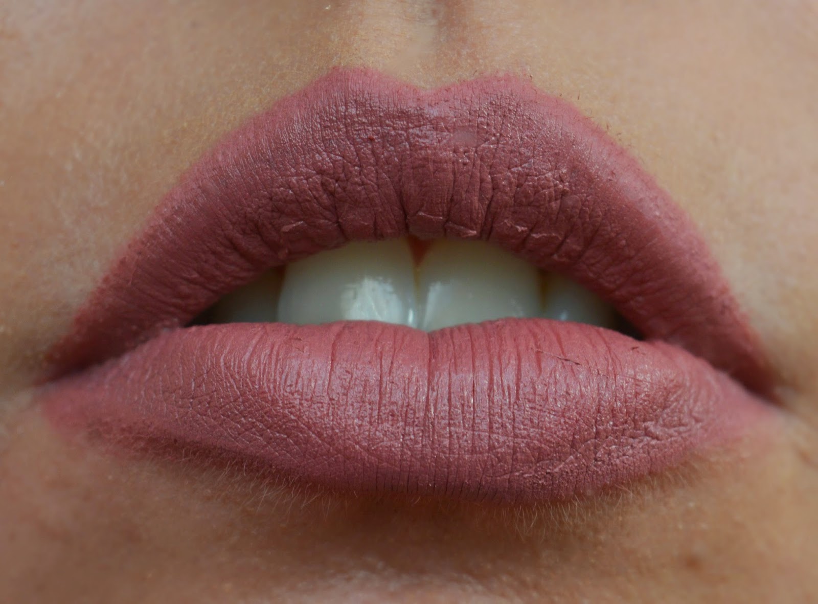 The Kylie Jenner Lip Mac Twig Lipstick Rimmel Eastend Snob Lip Liner Dolly Dowsie