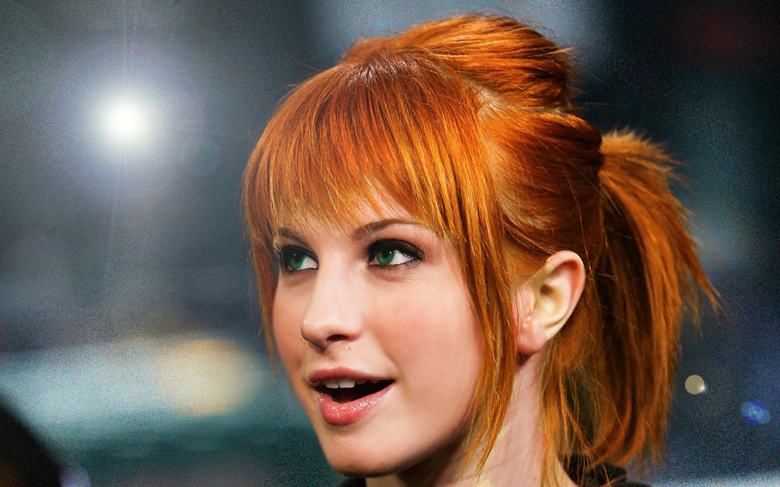 2014 latest hairstyles hd images for men American Singer Hayley Williams Wallpaper