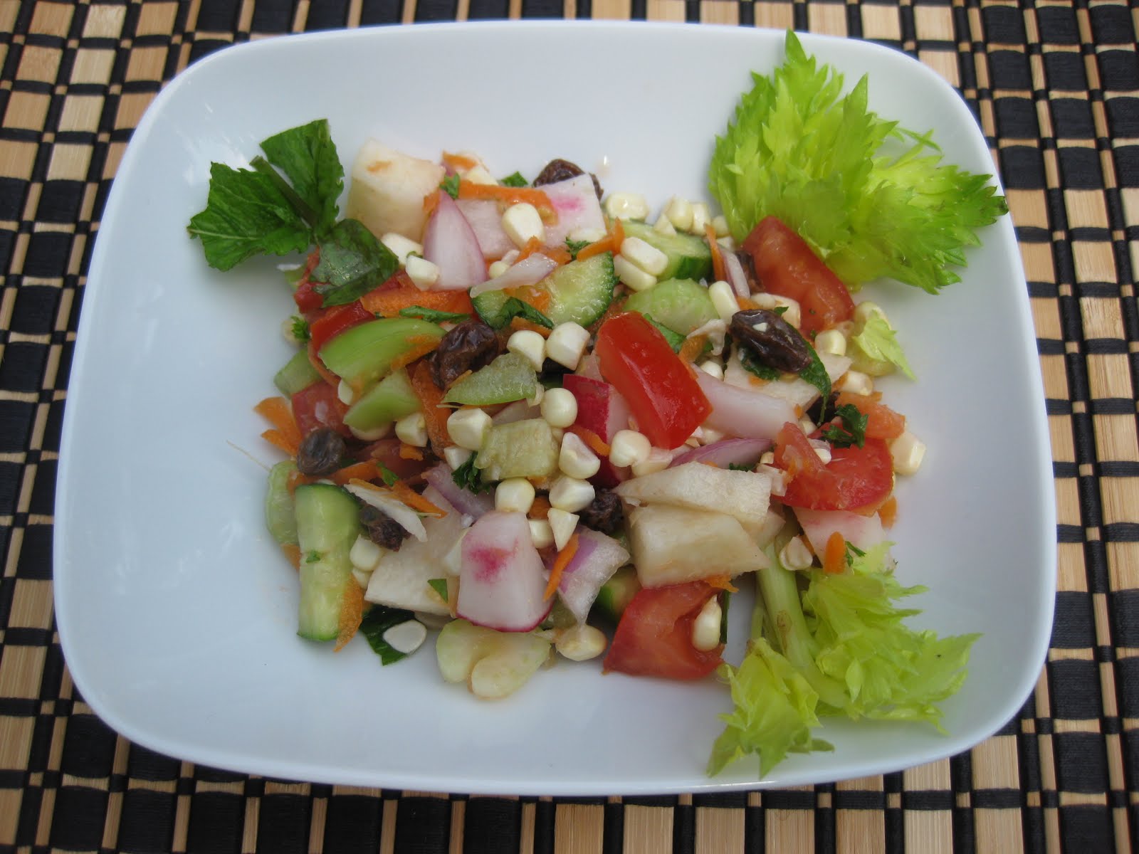 Gluten Free AZ Jicama Rainbow Salad With Mint