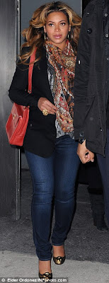 article-0-0F5C26AC00000578-262_306x797.j