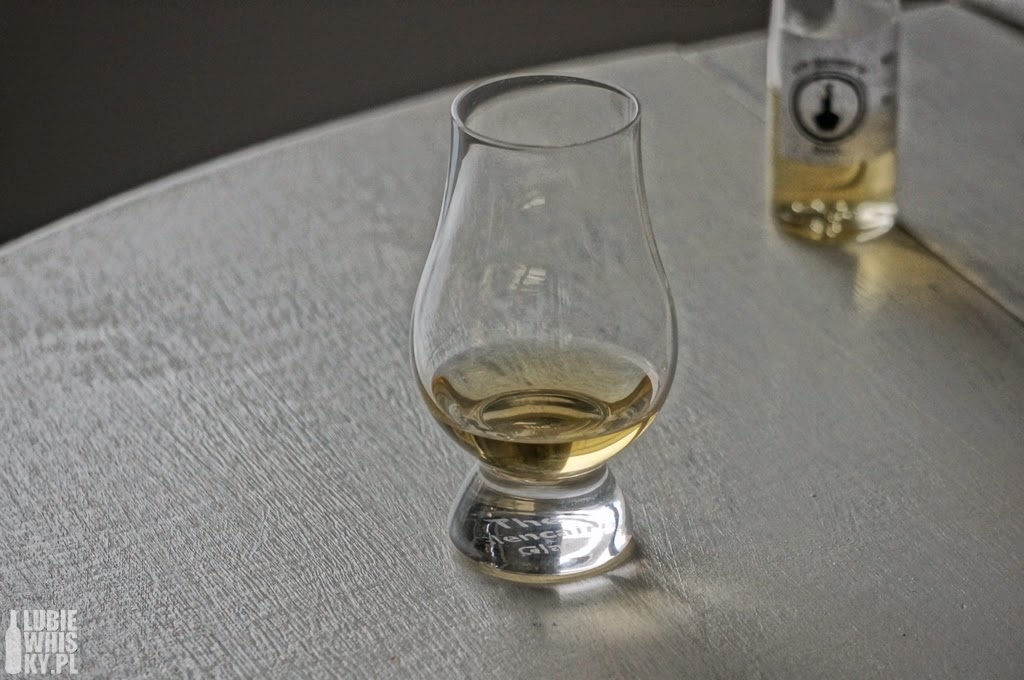 [Obrazek: Bunnahabhain%2B1974%2B40YO%2BSamaroli%2B...pl%2B3.jpg]