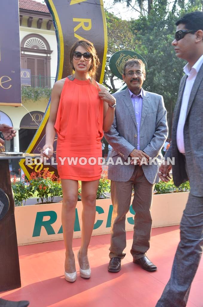 Bipasha Basu1 - Red Hot Bipasha Basu at RWITC Inaugural Race Day