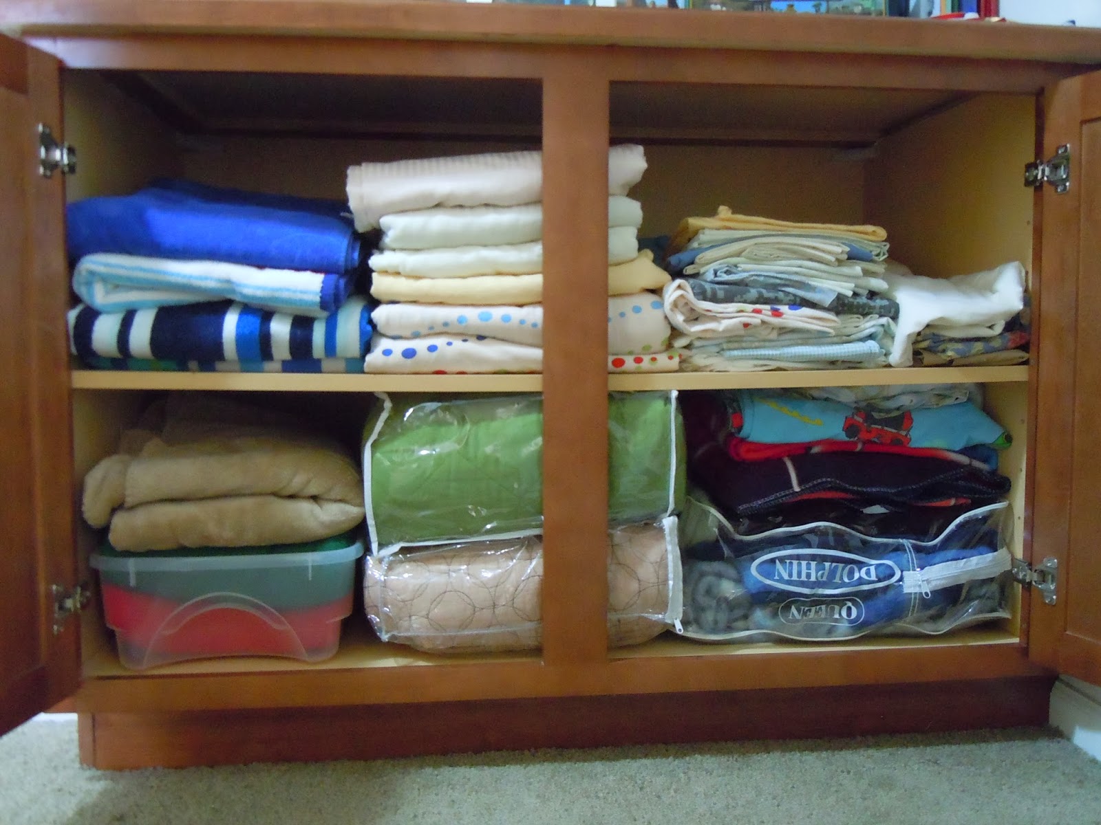 Seasontry Organizing with Bankers Box