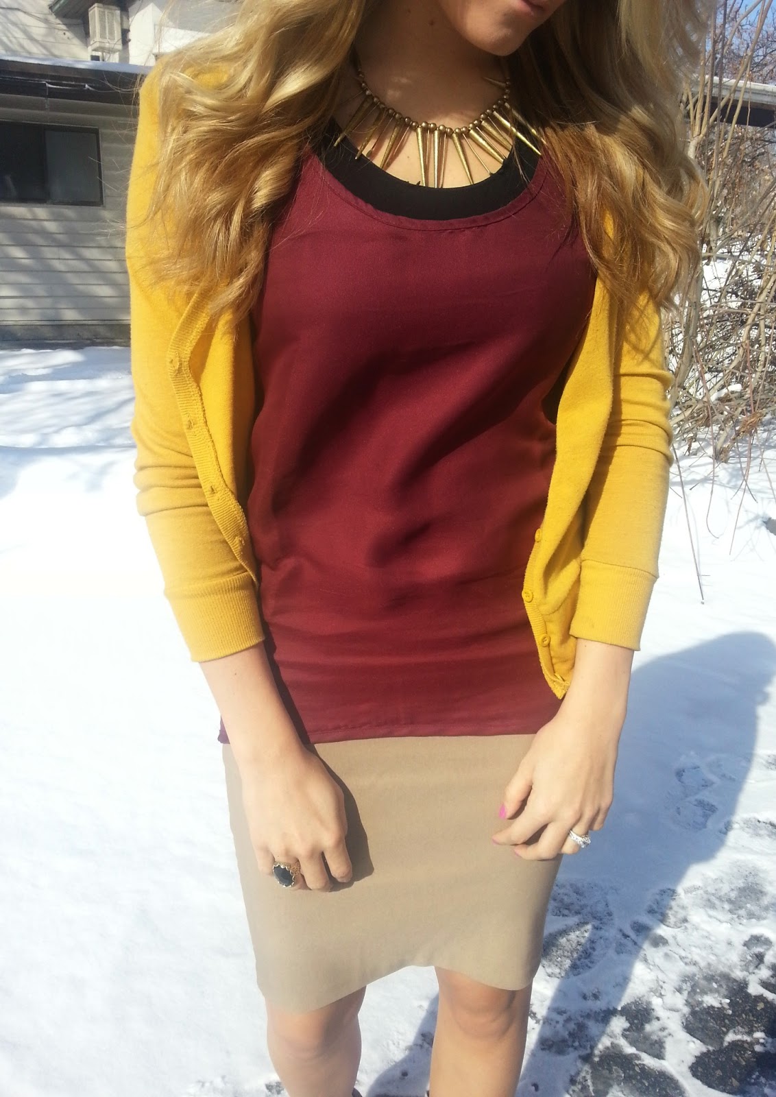 Fashion & Lifestyle Maroon & Mustard. )