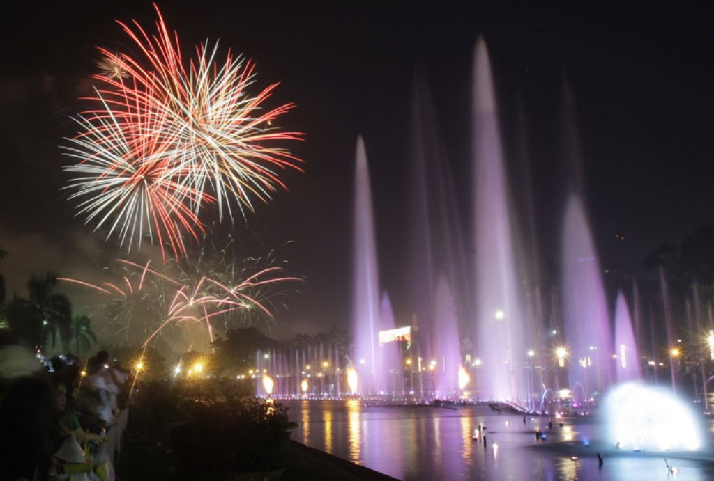 new year celebration philippines top 17 overjoyed photos for new year 2012 celebration new year celebration philippines top 17 overjoyed photos for new year 2012 celebration