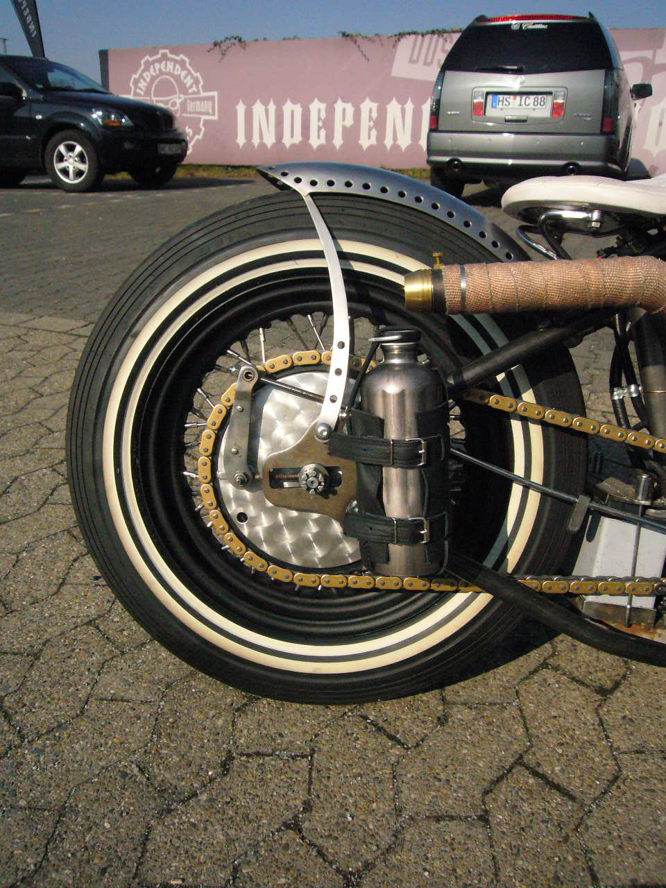 INDEPENDENT CHOPPERS: New Part - Old School Benzinflasche