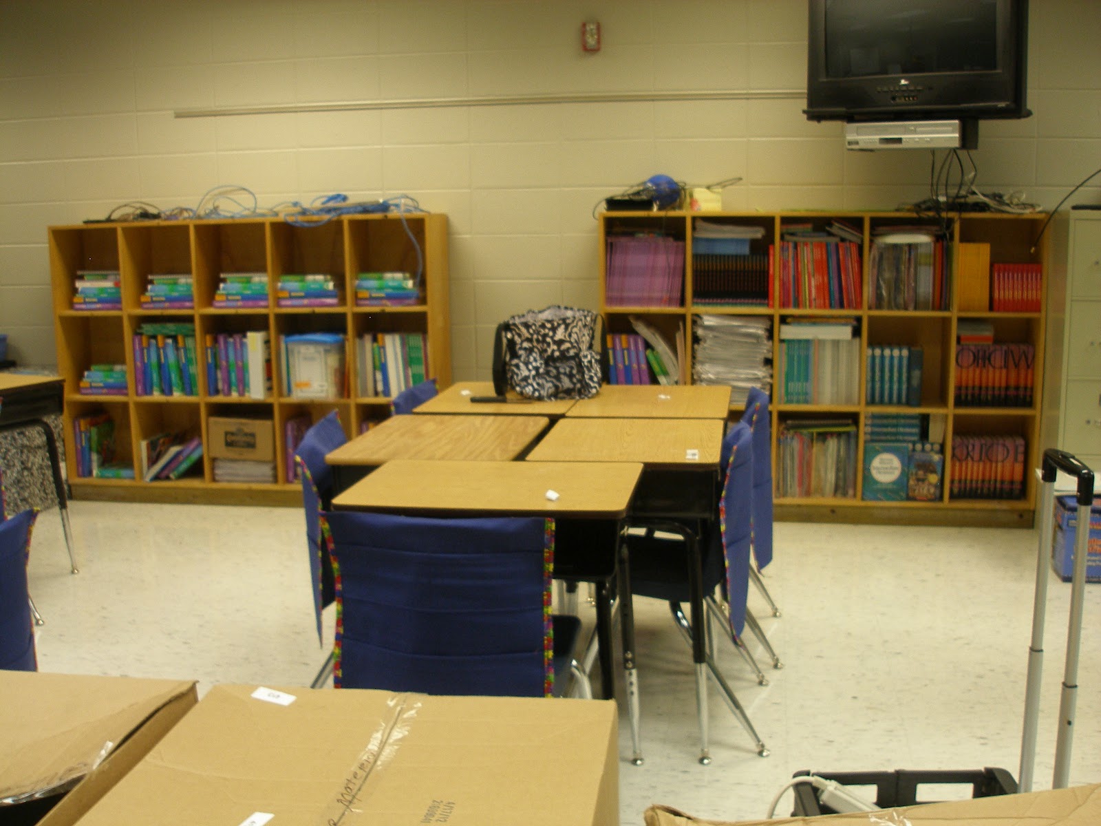 Mrs. Kelly's Fantastic Fourth Grade: Classroom Set-Up Day 1