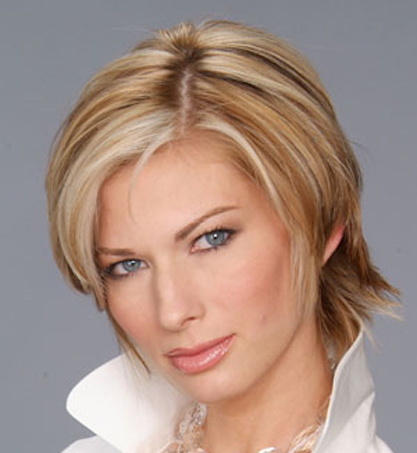 nice hairstyle layered short