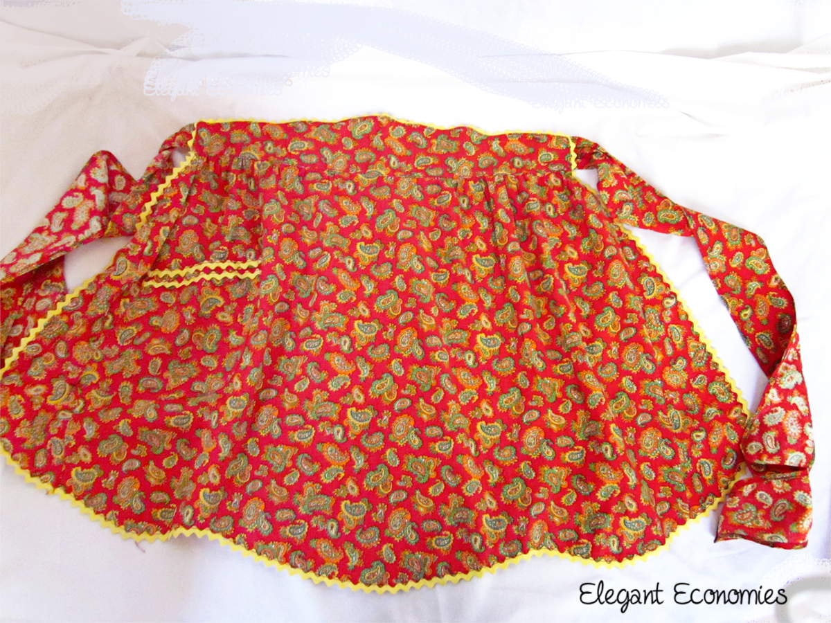 Elegant Economies Feed Sack Apron