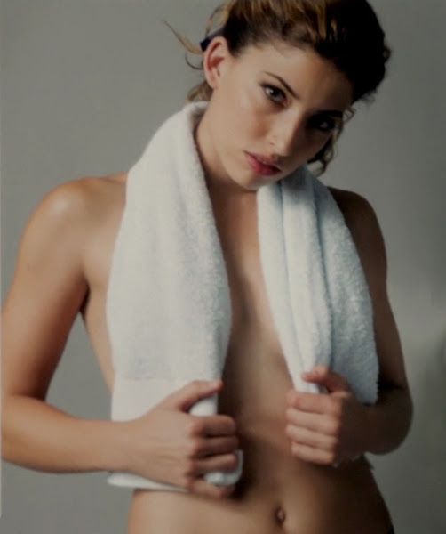 Tania Raymonde sexy en Hawaii Five-0