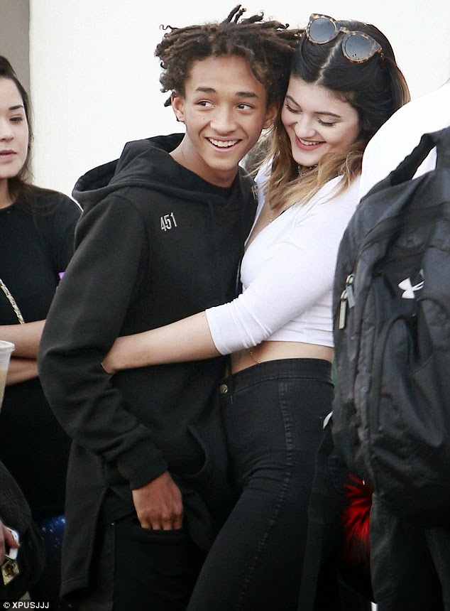 jaden smith dating kylie Kylie jenner has a boyfriend and he is just as famous as she is us weekly is reporting that jenner is dating jaden smith — will smith and. jaden smith dating kylie Kylie jenner has a boyfriend and he is just as famous as she is us weekly is reporting that jenner is dating jaden smith — will smith and.