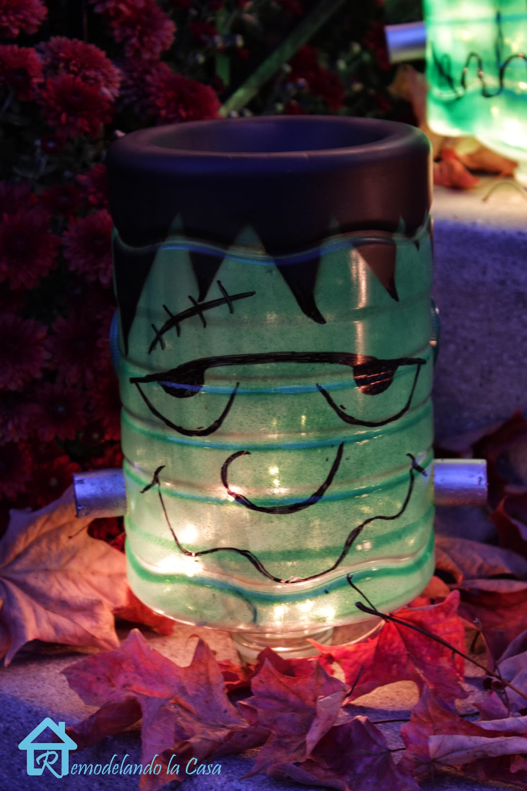 Frankenstein Decorations for Halloween Remodelando la Casa