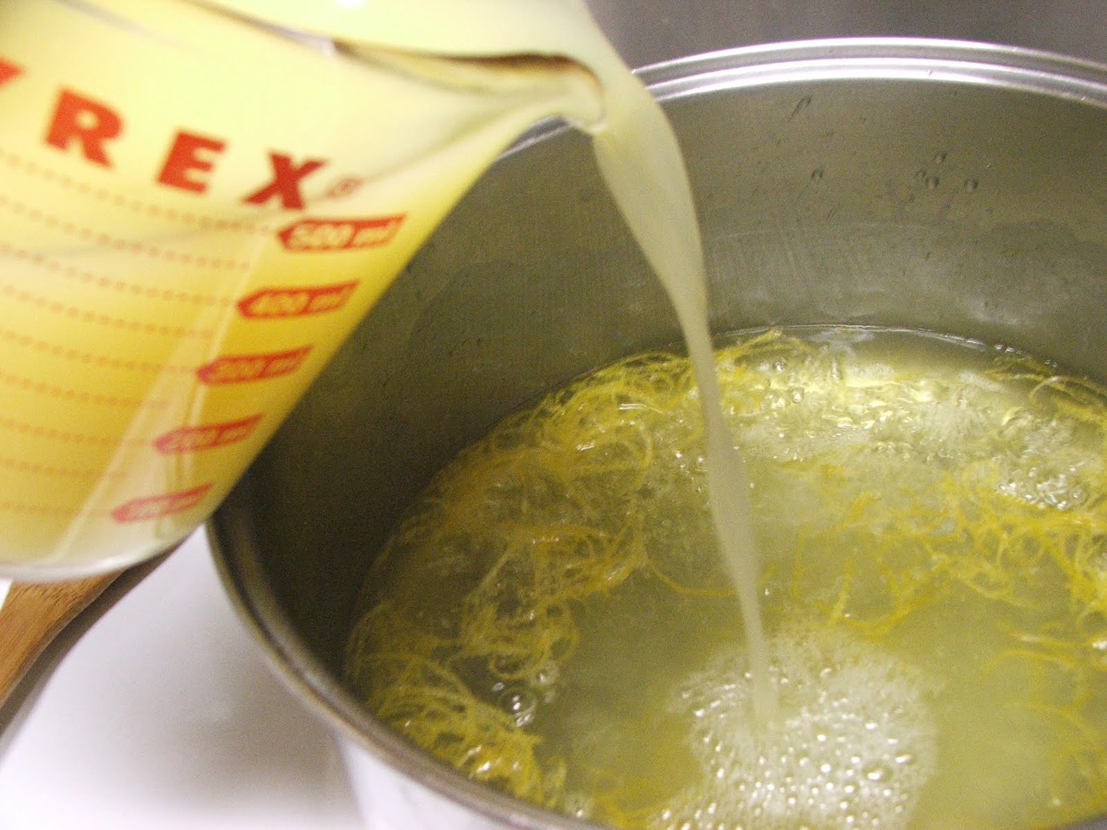 Canning Granny Canning Lemon Squash (Lemonade Concentrate)