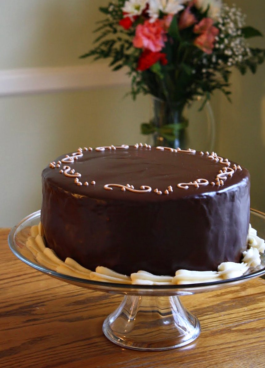 Jane's Sweets & Baking Journal Chocolate Fudge Layer Cake with Vanilla