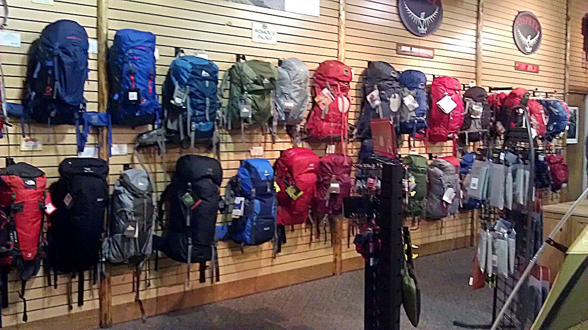 A Backpacker's Backpack Review Osprey Ariel 65 Earth2Eartha
