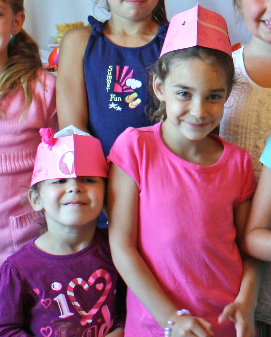 Creative Mommas How to Make a Soda Jerk Party Hat