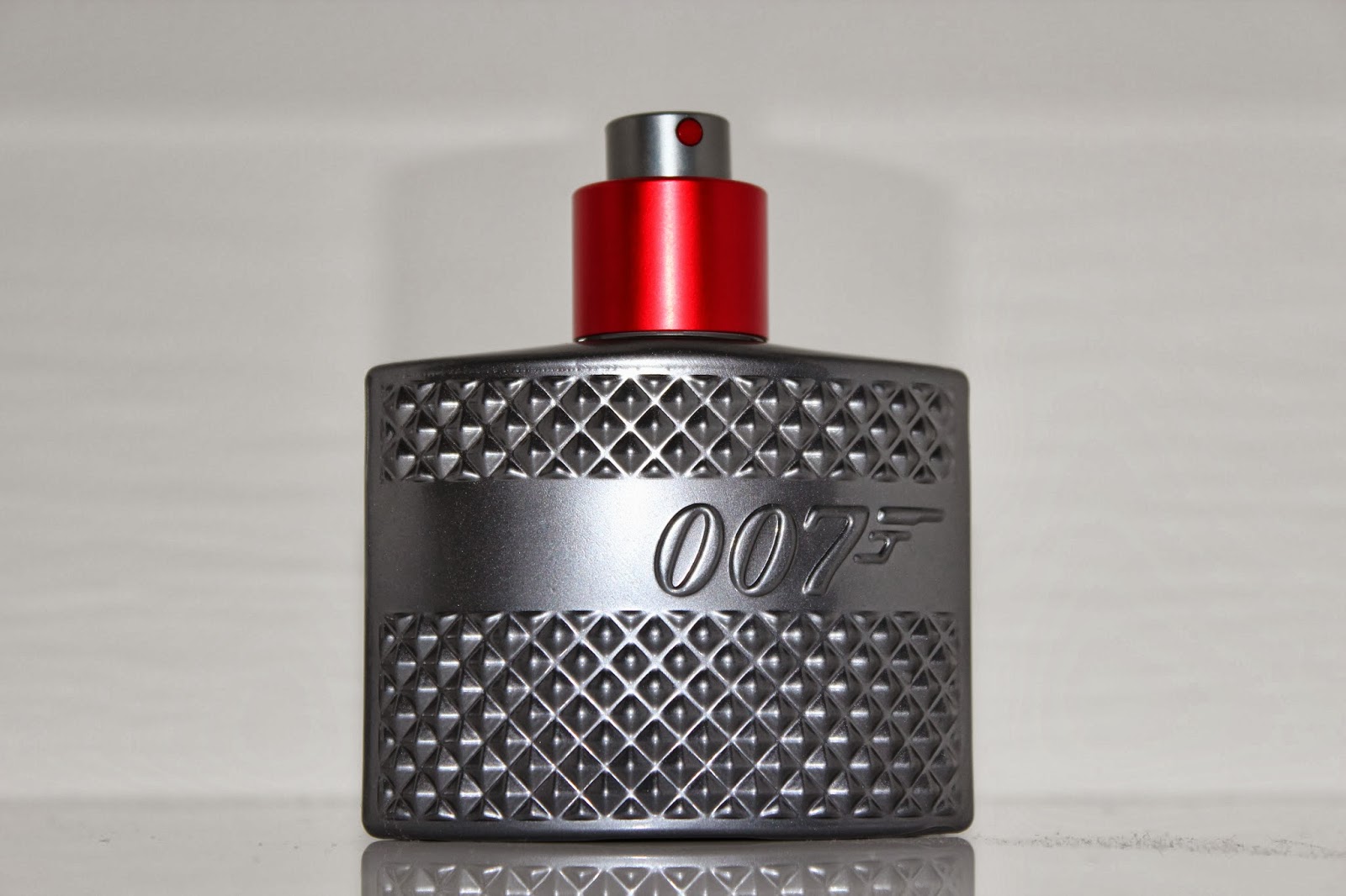 James Bond 007 Quantum fragrance review! Bags of Beauty