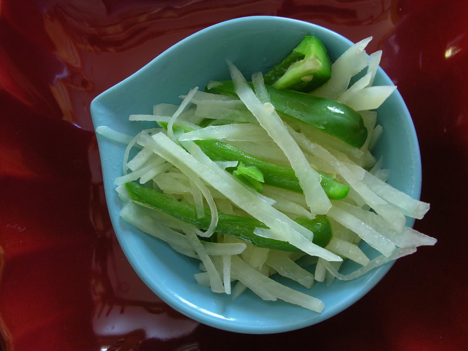 Stir Fry Potato Slices with Jalapeno in 15 Minutes (尖椒土豆丝) Fun