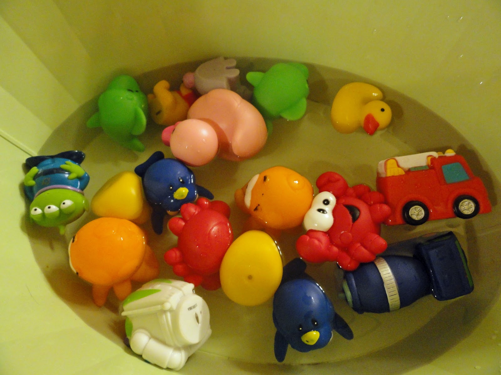 Keep Your Bath Toys from Molding with This Trick