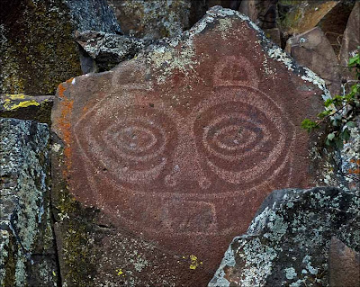 She Who Watches petroglyph. Tsagaglalal.