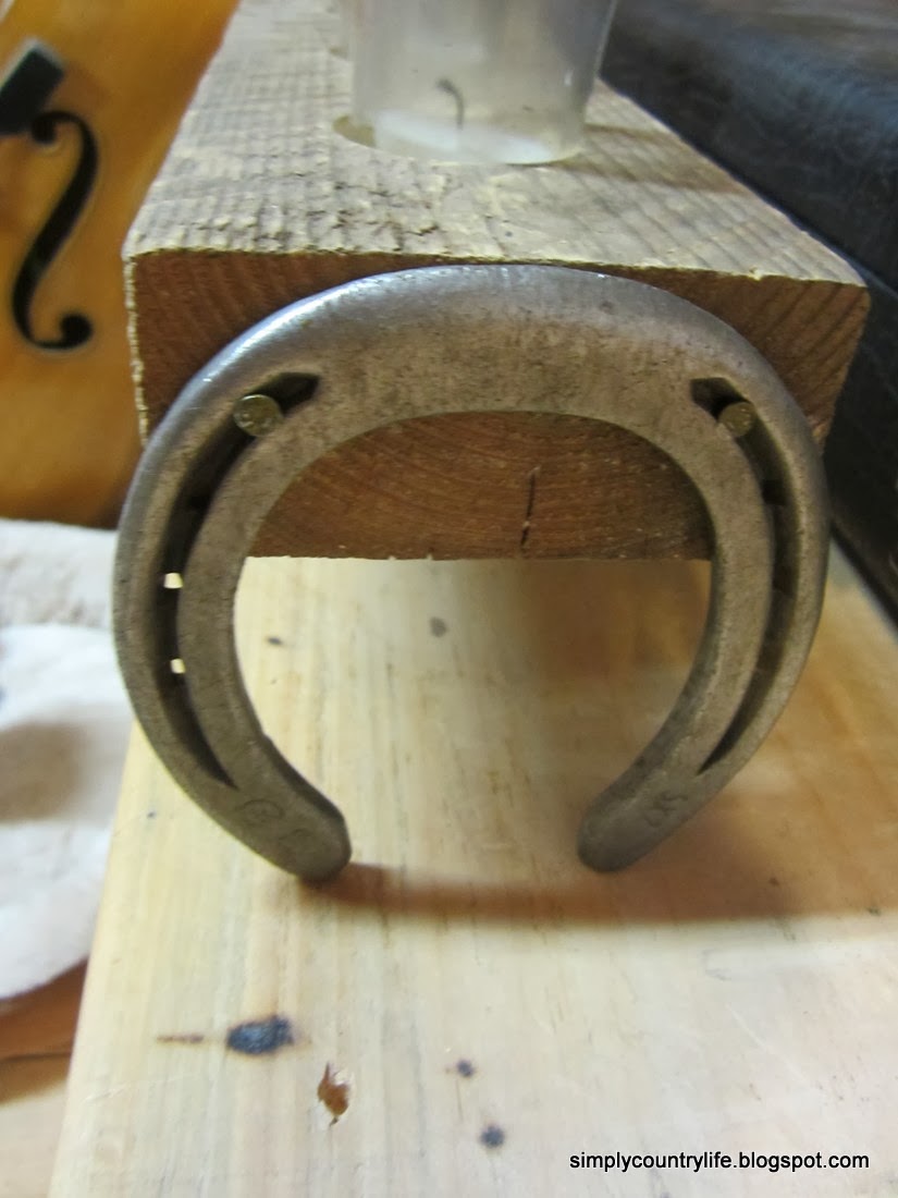 Simply Country Life Horseshoes and a Chunk of Wood get a New Life