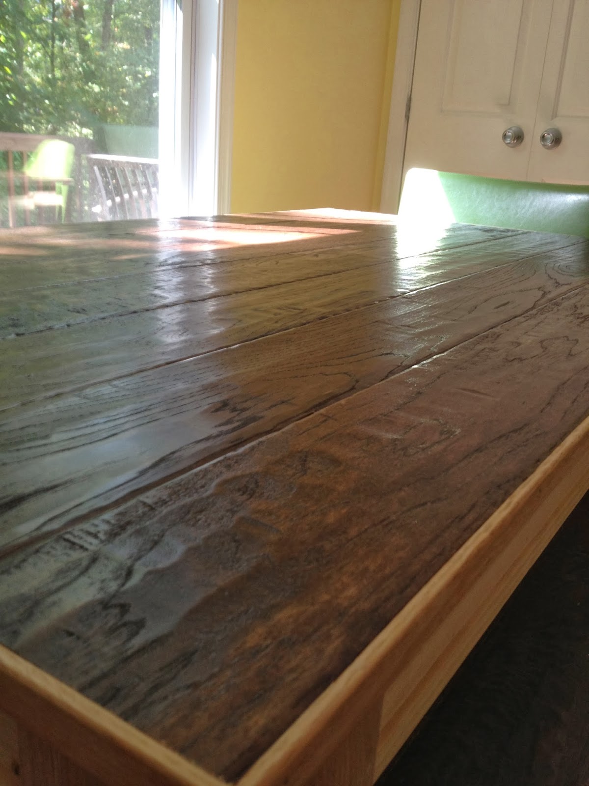 1001 Goals Kitchen Table and Benches