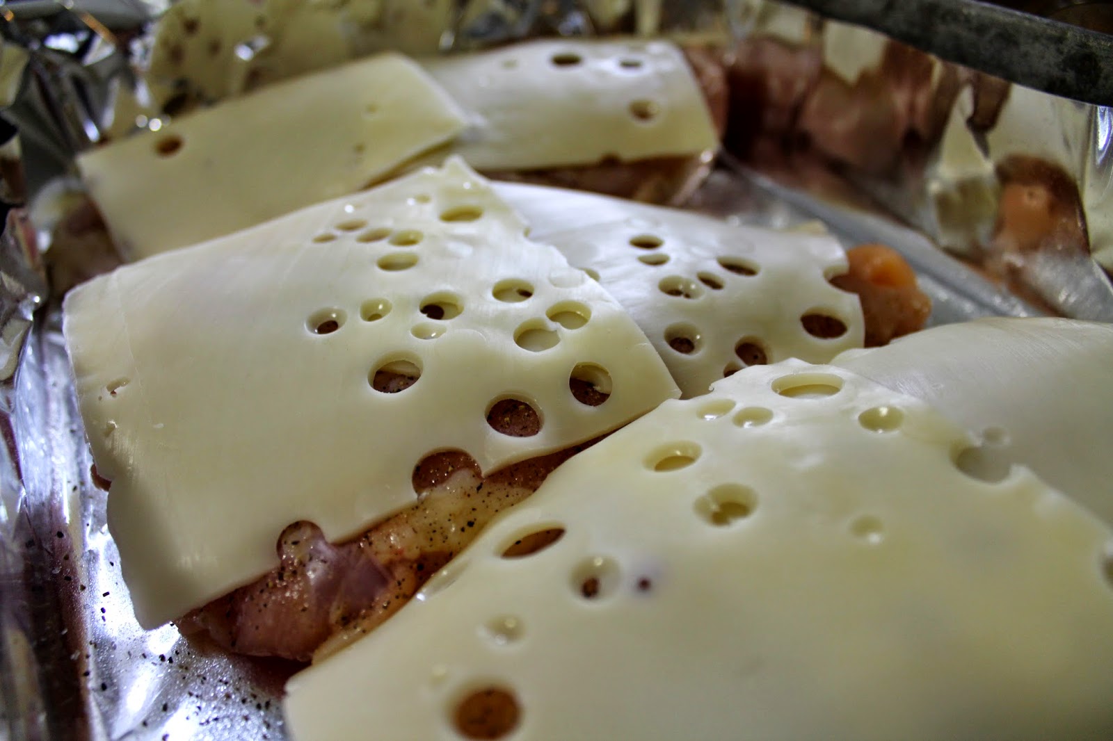 Man That Stuff Is Good! Low Carb Creamy Swiss Chicken