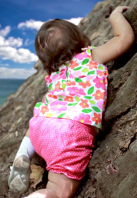GALLERY FUNNY GAME View 30 MONTH OLD ROCK CLIMBING BABY GALLERY
