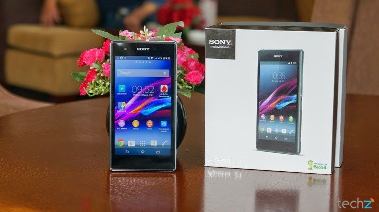 [Image: Sony-Xperia-Z12.jpg]