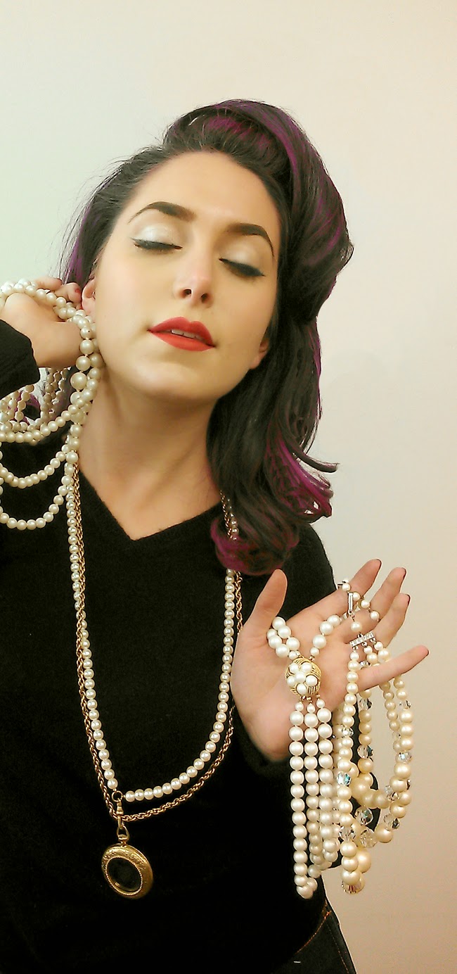 A Vintage Ramble: Faux pearls, immortal style.