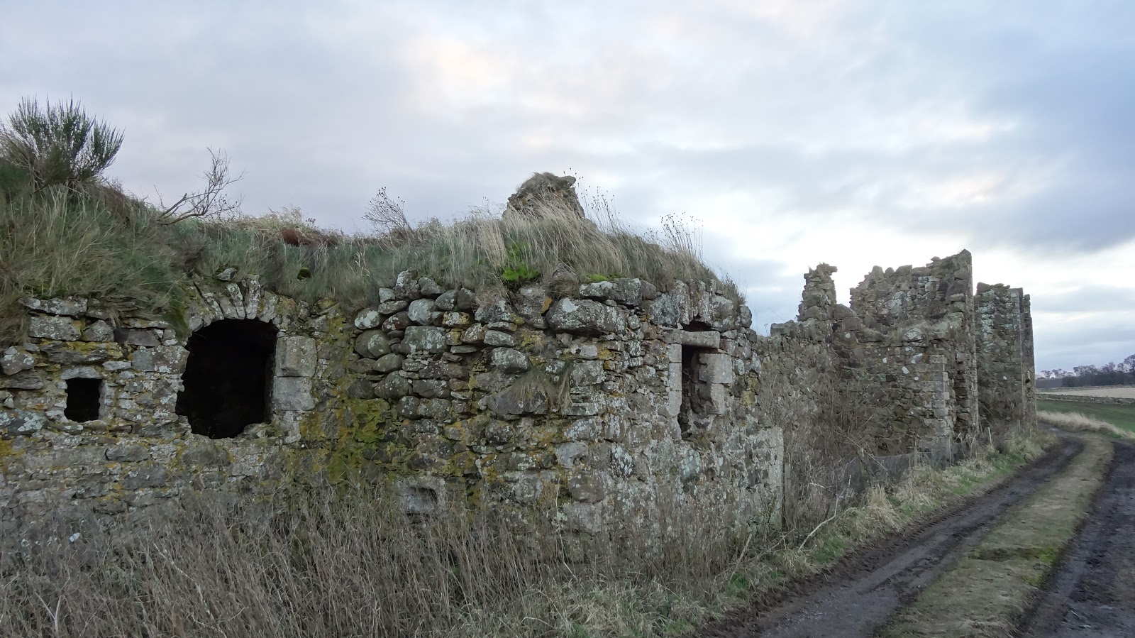 Bikelove Scotland Hopetoun Monument Athelstaneford Barnes Castle