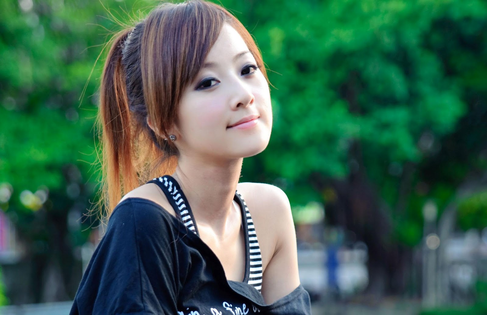 Hot girls wallpapers, Sexy girls wallpapers, Hot indian girls