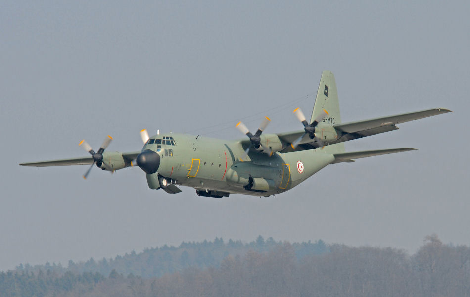 موسوعة الجيش التونسي C-130B%2B%2BTS-MTG%2B08.03.11%2BPs