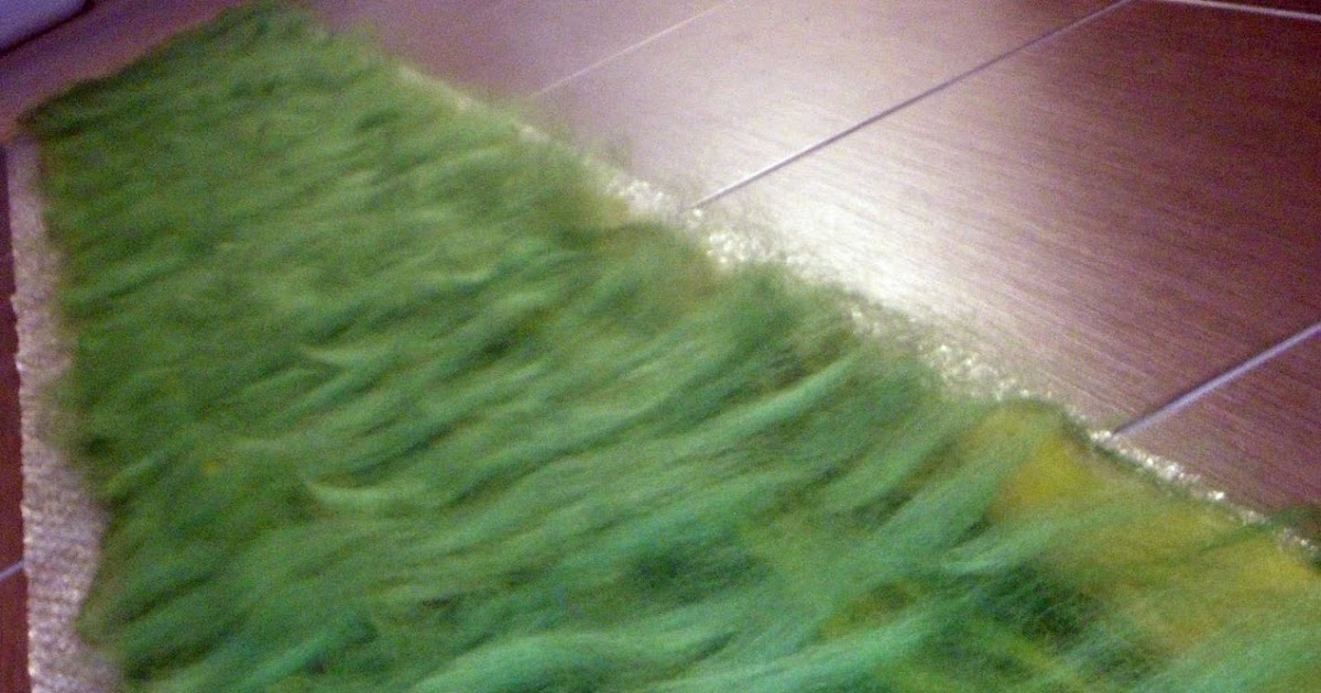 EntWorks How to Make a Wool Felt Scarf (in Photos)