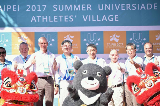 台北市長柯文哲、國際大學運動總會FISU主席Oleg Matytsin、世大運執行長蘇麗瓊及選手村村長江漢聲等人,今天下午宣告2017臺北世大運選手村正式開村。 台北市長柯文哲、國際大學運動總會FISU主席Oleg Matytsin、世大運執行長蘇麗瓊及選手村村長江漢聲等人,今天下午宣告2017臺北世大運選手村正式開村。