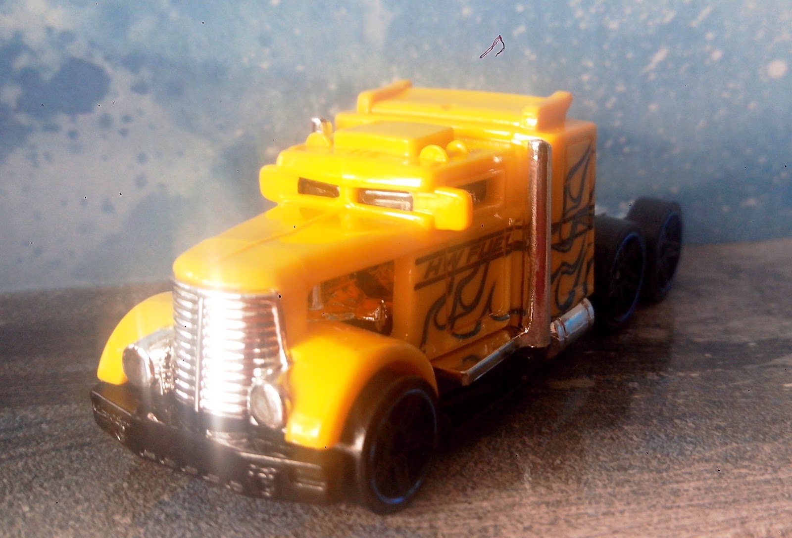 Social Hot Wheels Hot Wheels Truckin Transporter Fuel&Fire