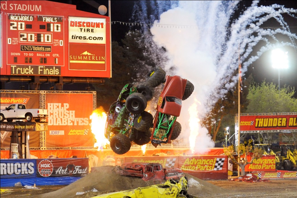 monster jam world finals stunt pack