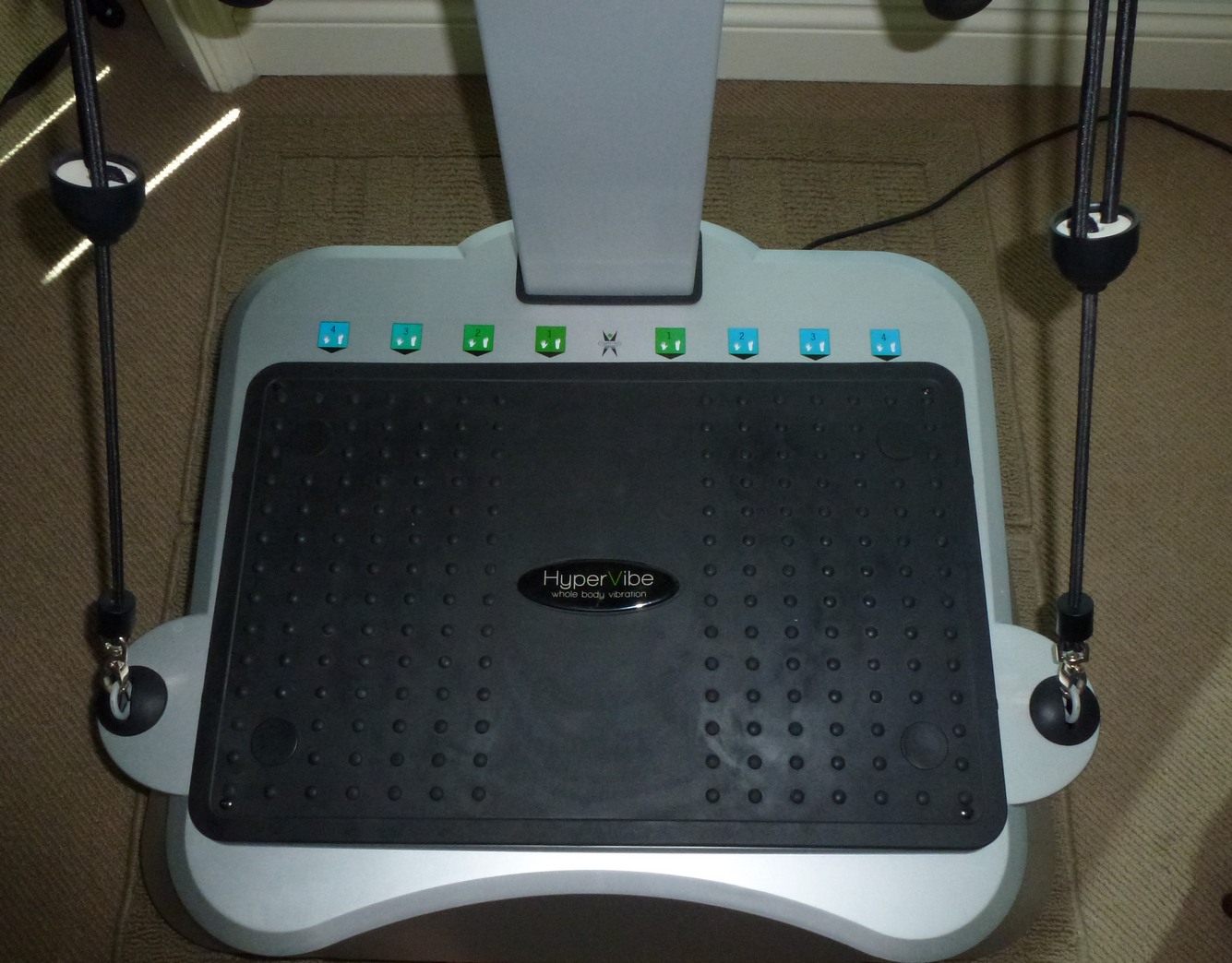 Daz in the Kitchen Hypervibe whole body vibration machine for sale on eBay