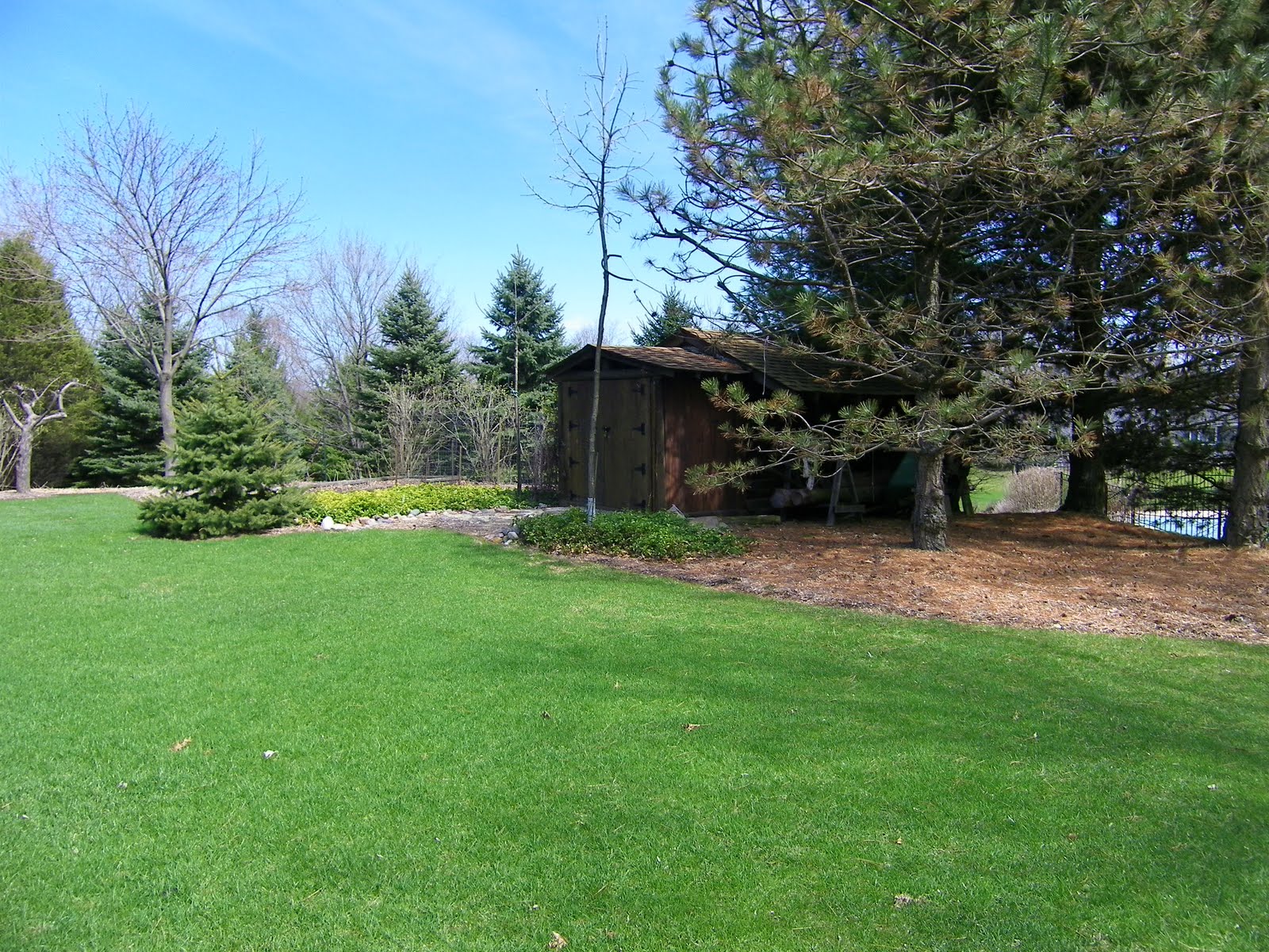 McHenry County Illinois Real Estate UNIQUE LOG HOME IN THE COVES, CARY