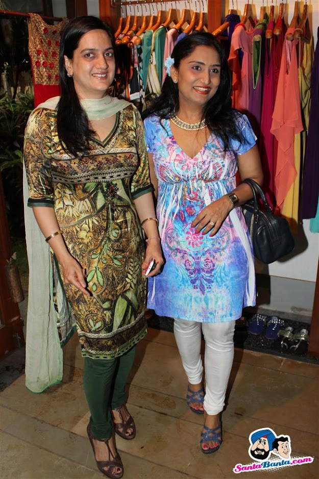 Sonaakshi Raaj, Shruti Sancheti and Chhaya Mehrotra's showcase at Fuel - (10) - Hot Babes at Designers` Showcase at Fuel