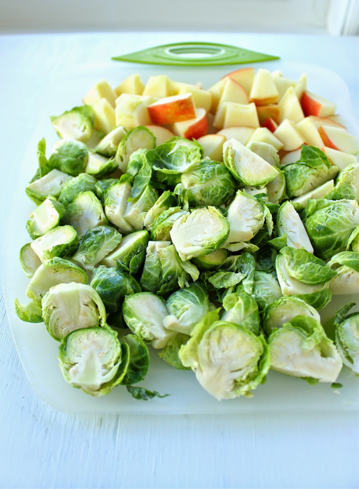 Stew or a Story Smoked Gruyere Grits with Chicken Sausage, Apples